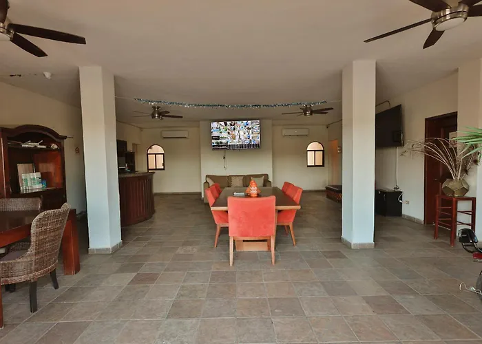 La Casona, Affittacamere 3*